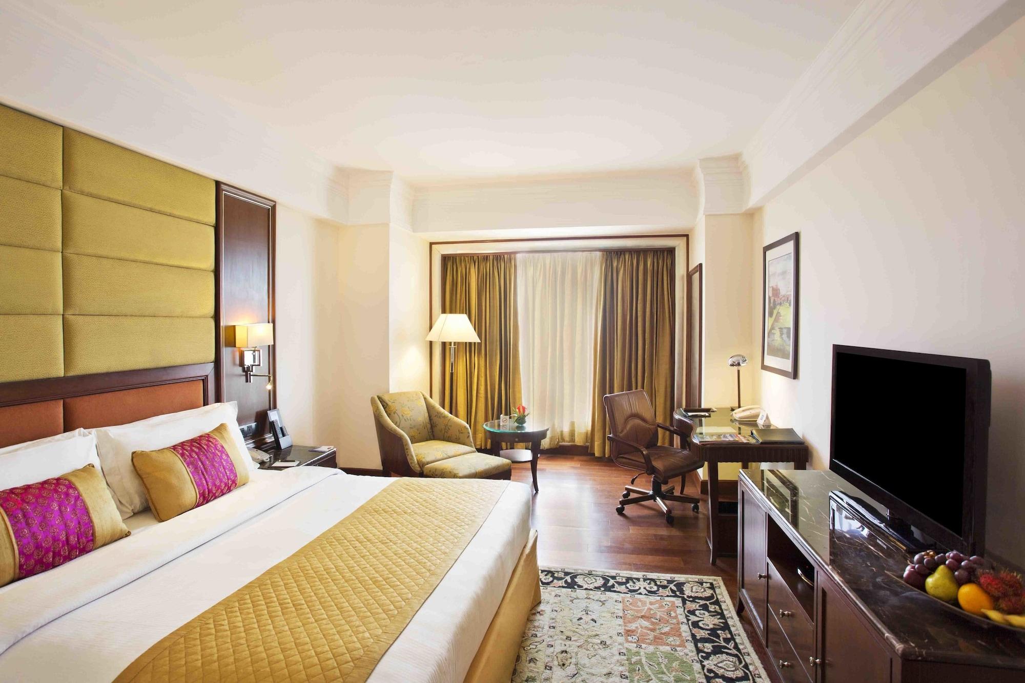 Eros Hotel New Delhi, Nehru Place Exteriör bild A room at the Taj Bengal
