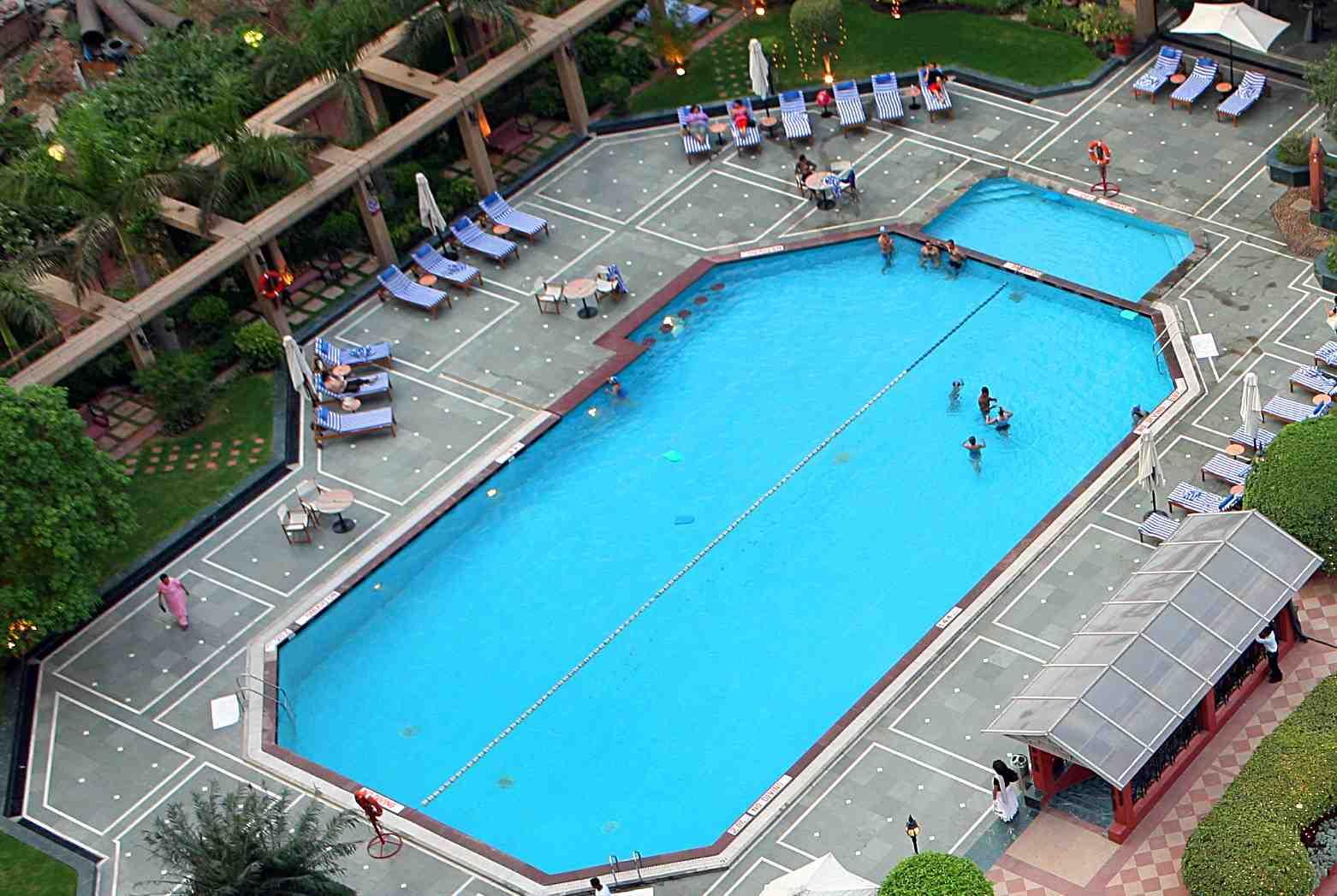 Eros Hotel New Delhi, Nehru Place Exteriör bild Swimming pool at the Taj Mahal Palace
