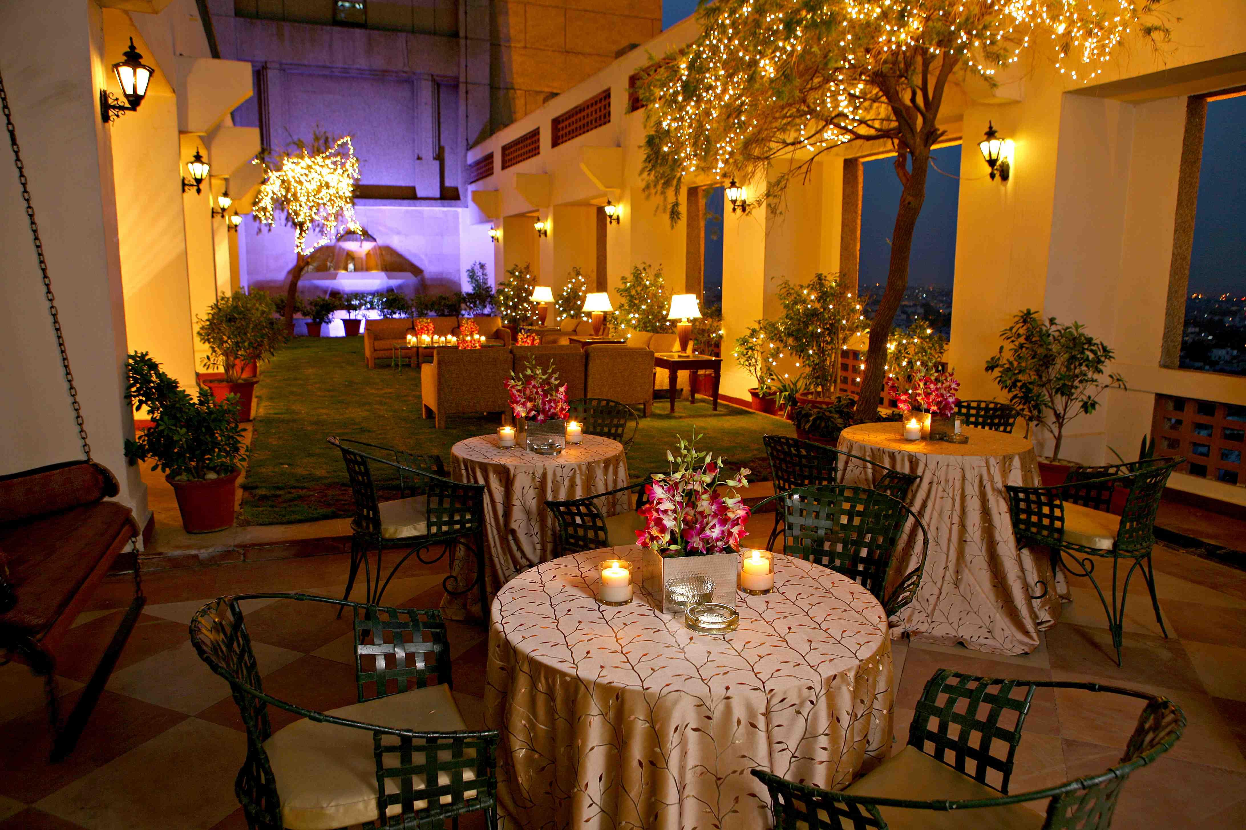 Eros Hotel New Delhi, Nehru Place Exteriör bild The Garden at the Taj Mahal Palace, Mumbai