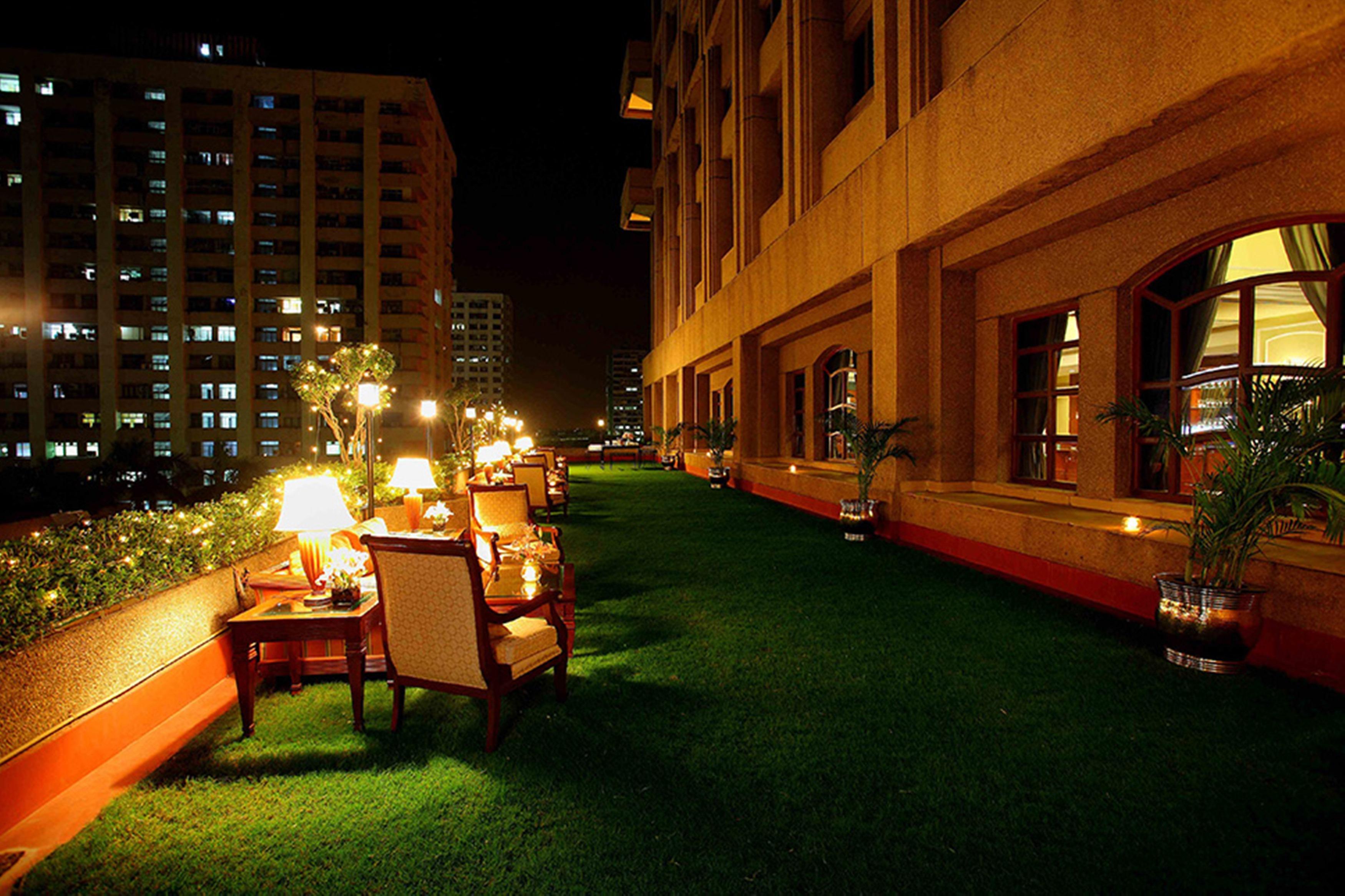 Eros Hotel New Delhi, Nehru Place Exteriör bild The Imperial Hotel