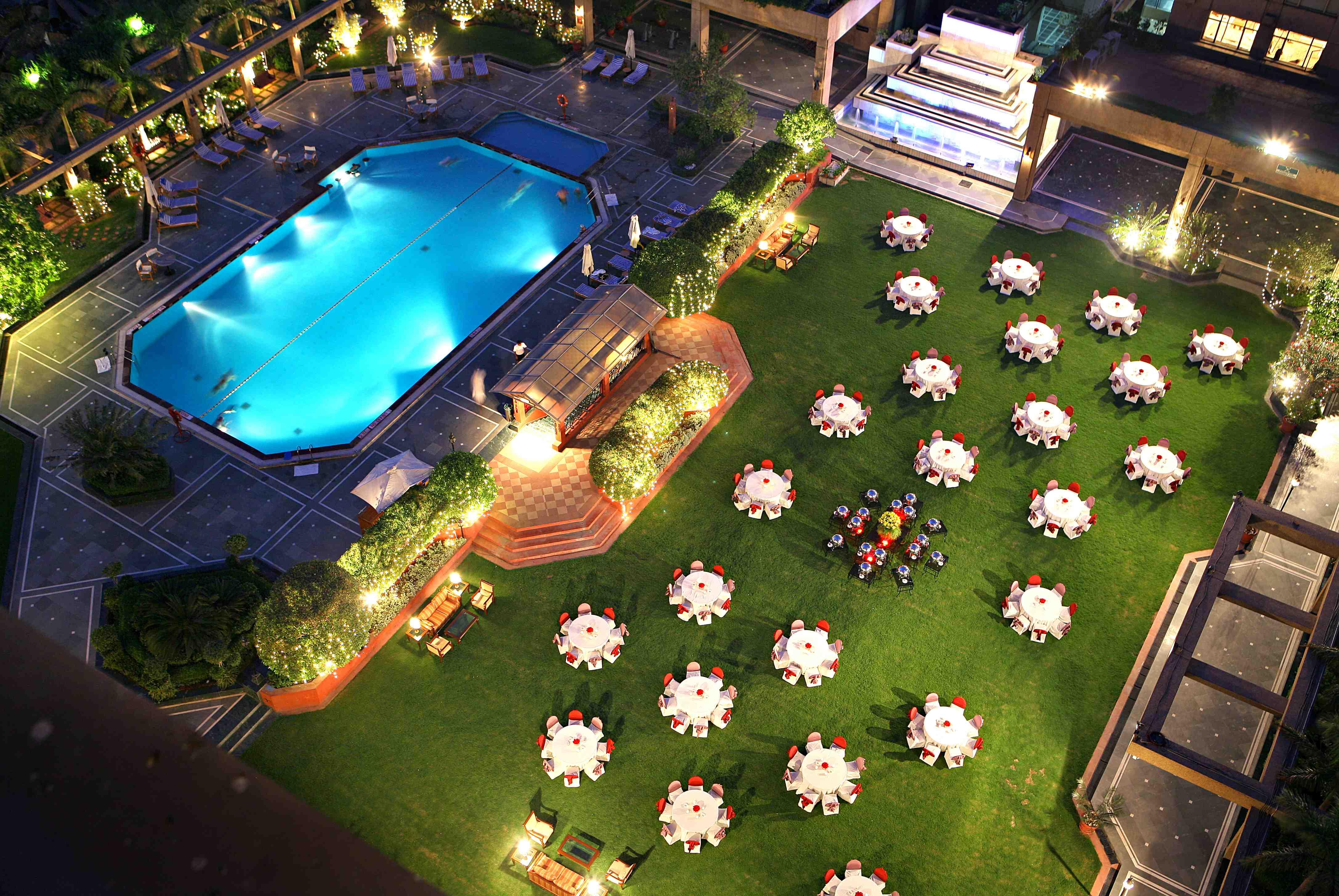 Eros Hotel New Delhi, Nehru Place Exteriör bild The Royal