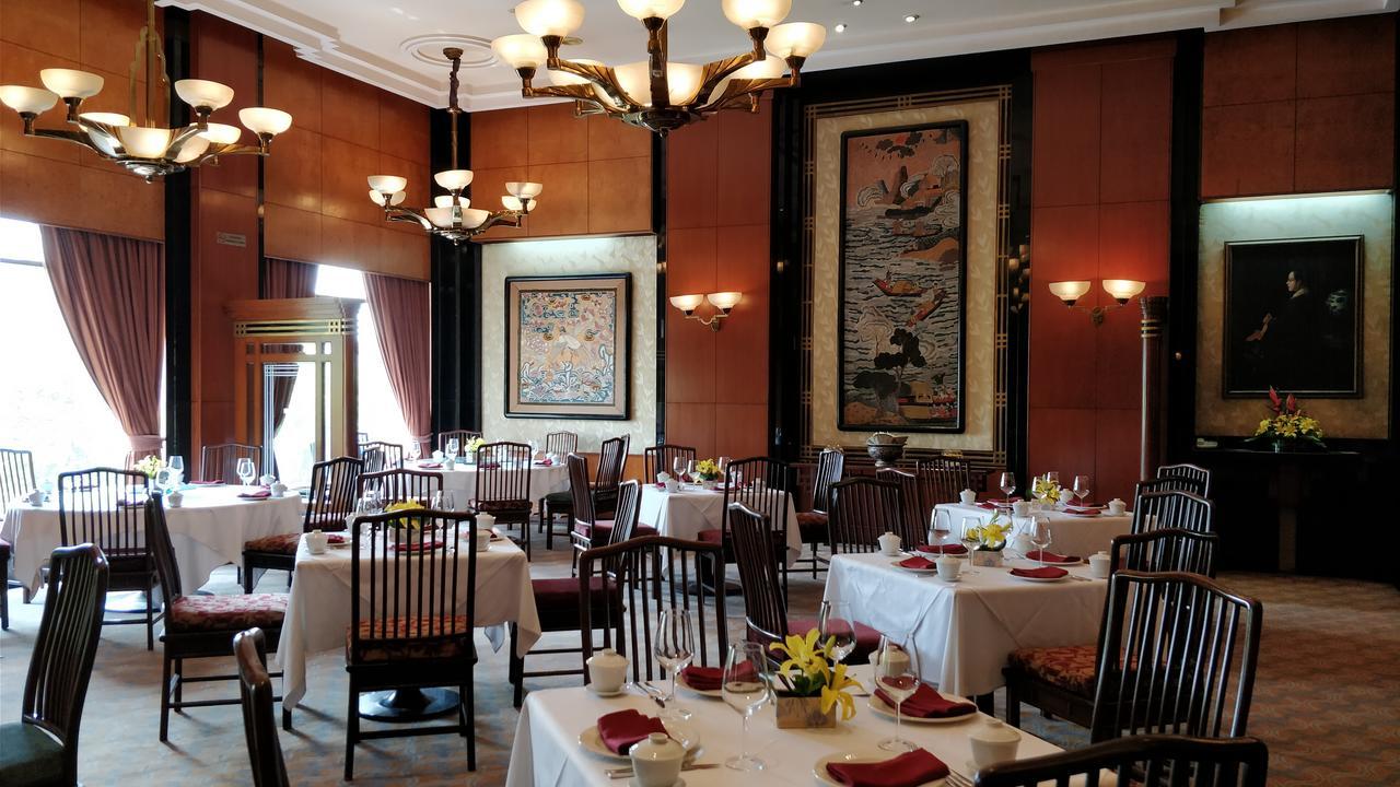 Eros Hotel New Delhi, Nehru Place Exteriör bild Interior of the restaurant